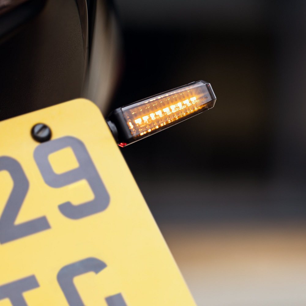 Oxford Dark Chaser Sequential LED Motorcycle Indicators EL364 Lifestyle 1