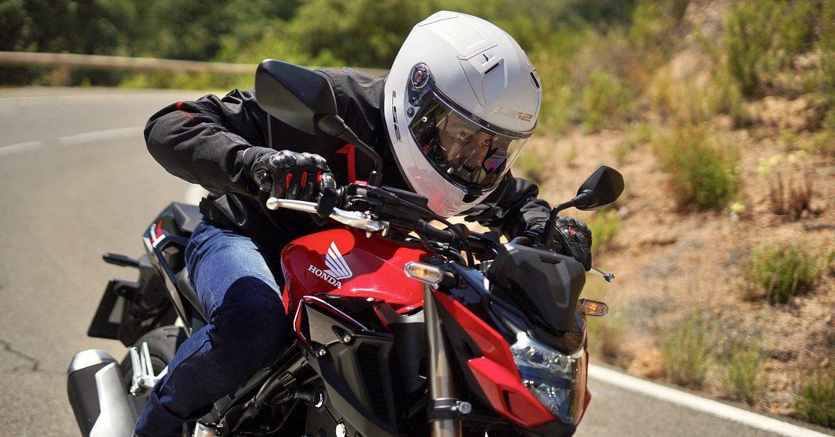 LS2 Vector II Helmet Lifestyle