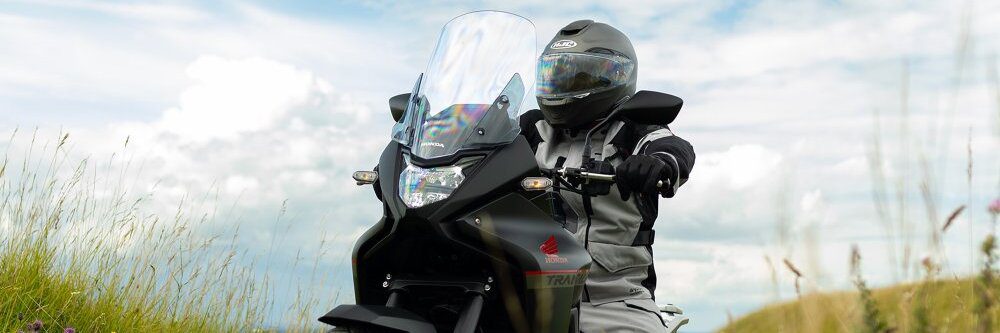 Best Motorcycle Clothing For Hot Weather