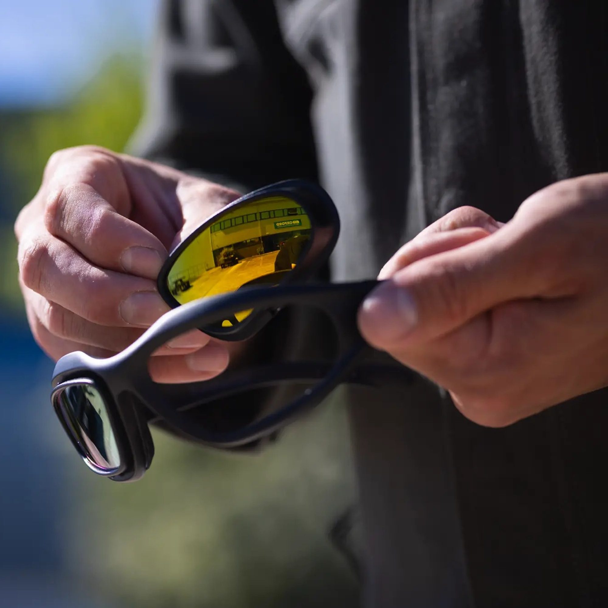 Oxford Eliminator Polarised Motorcycle Sunglasses 3 Lenses Lifestyle 2