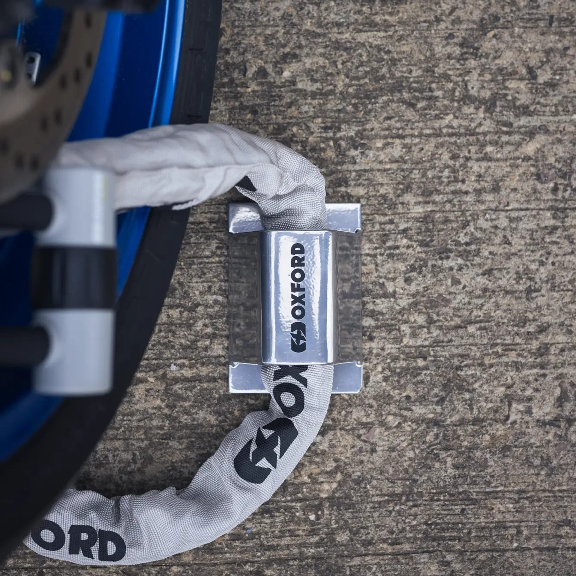 Oxford Brute Force Motorcycle Ground Anchor - Chrome 3